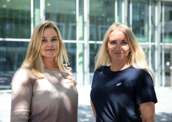 NSF møter Korona-kommisjonen utenfor Helse- og omsorgsdepartementet