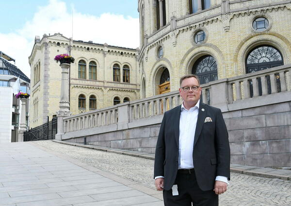 Kai Øivind Brenden Nestleder Kai Øivind Brenden foran Stortinget