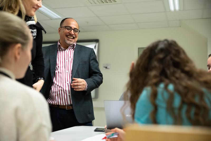 Sykepleier, førsteamanuensis og medlem Abdallah Abudayya ved VID Vitenskapelige høgskole i Oslo