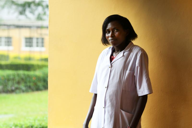 Marie Madeleine Uwamutuma, sykepleier i Rwanda
