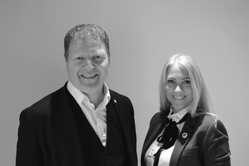 Sigbjørn Gjelsvik og Lill Sverresdatter Larsen